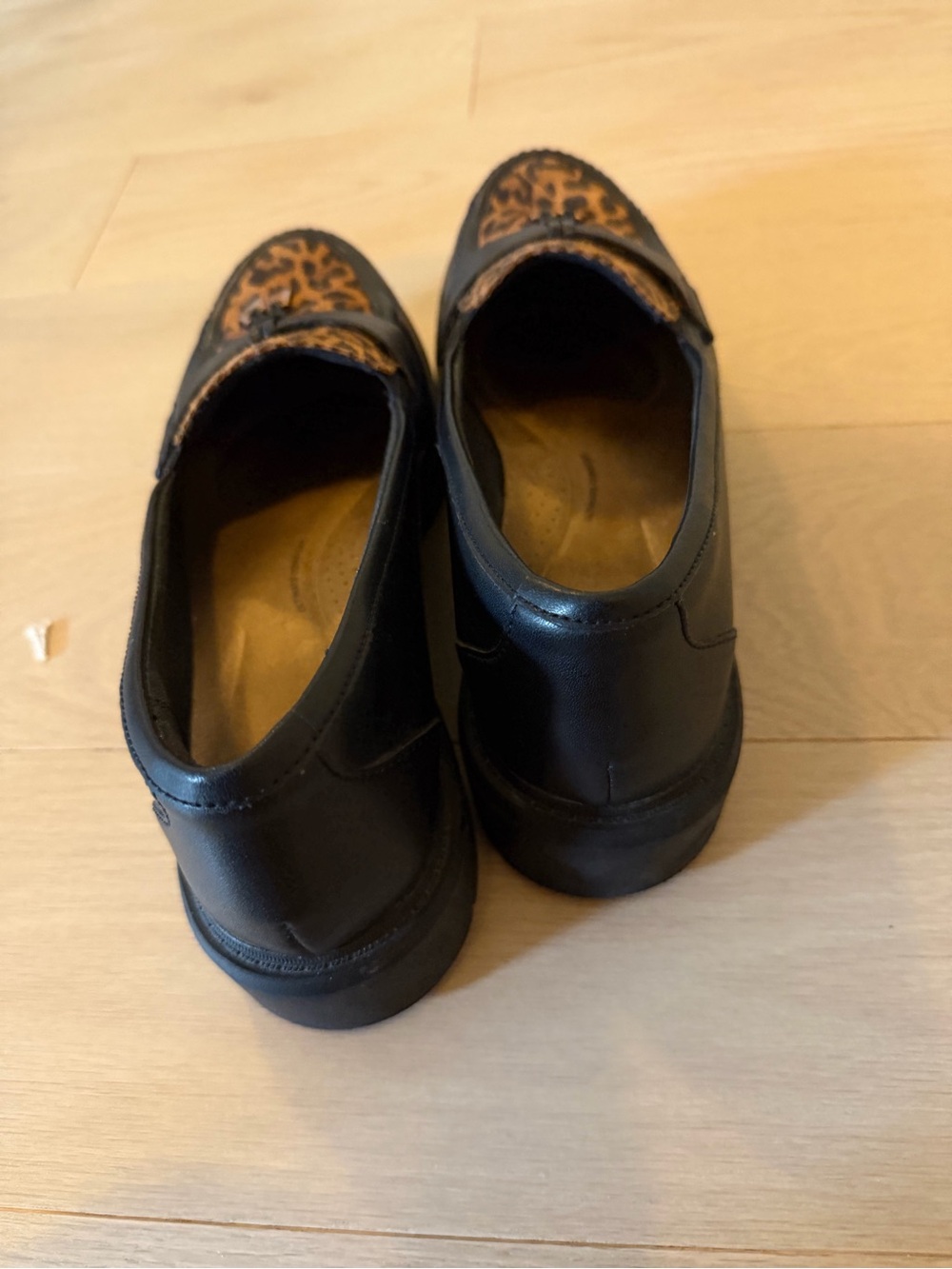 Clarks Black Loafers with Leopard Print Vamp - Picture 3 of 5
